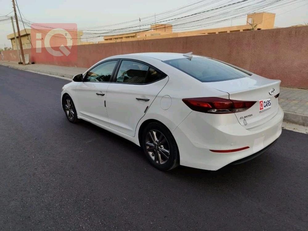 هيونداي النترا